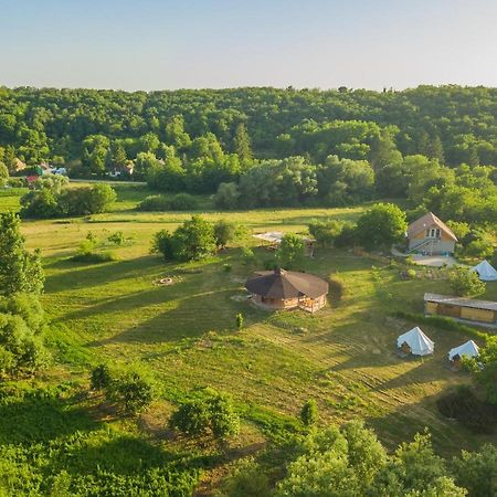 Szellos Ret Camping Balvanyos Exterior foto