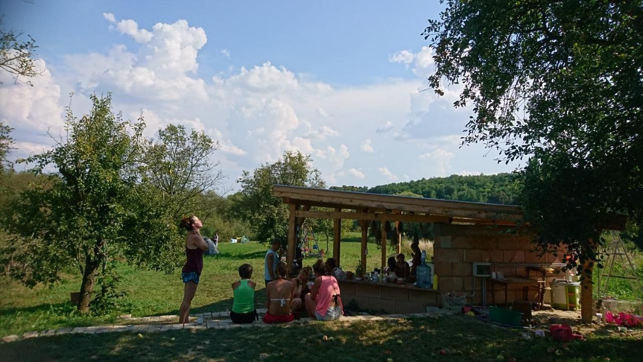 Szellos Ret Camping Balvanyos Exterior foto